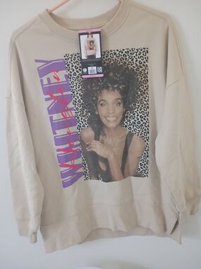 Beige Vintage-Inspired Graphic Sweatshirt with Purple Accent